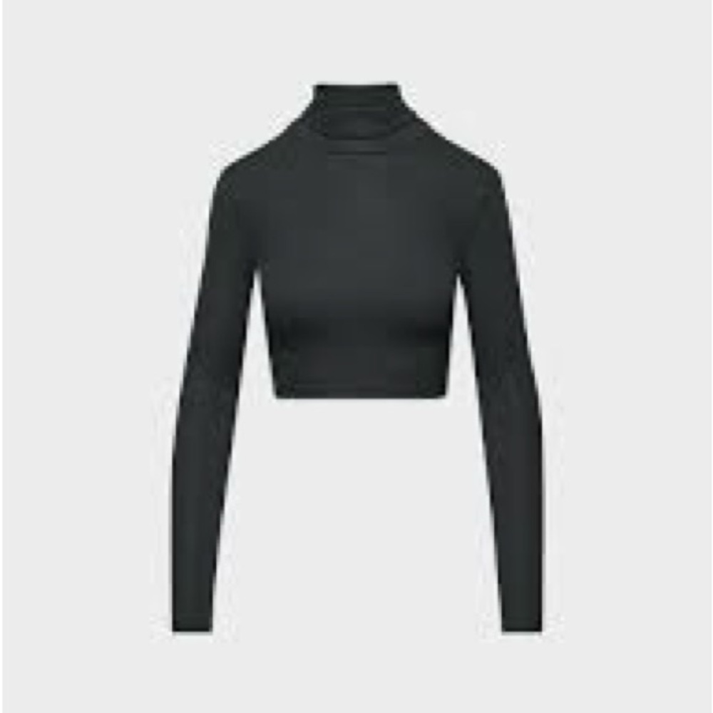 Aritzia Black Cropped Mock-Neck Long Sleeve Top